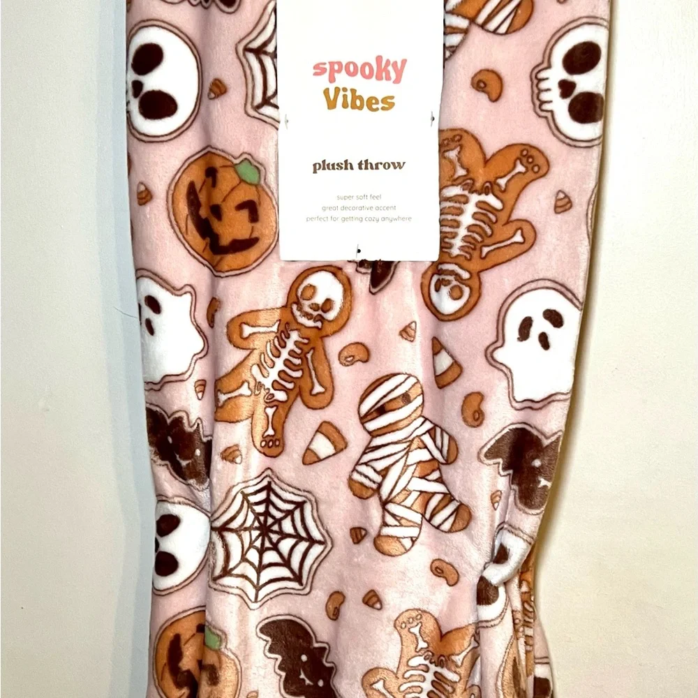 Halloween Gingerbread Cookies Plush Throw Blanket Skeletons Ghost Bat Pumpkins